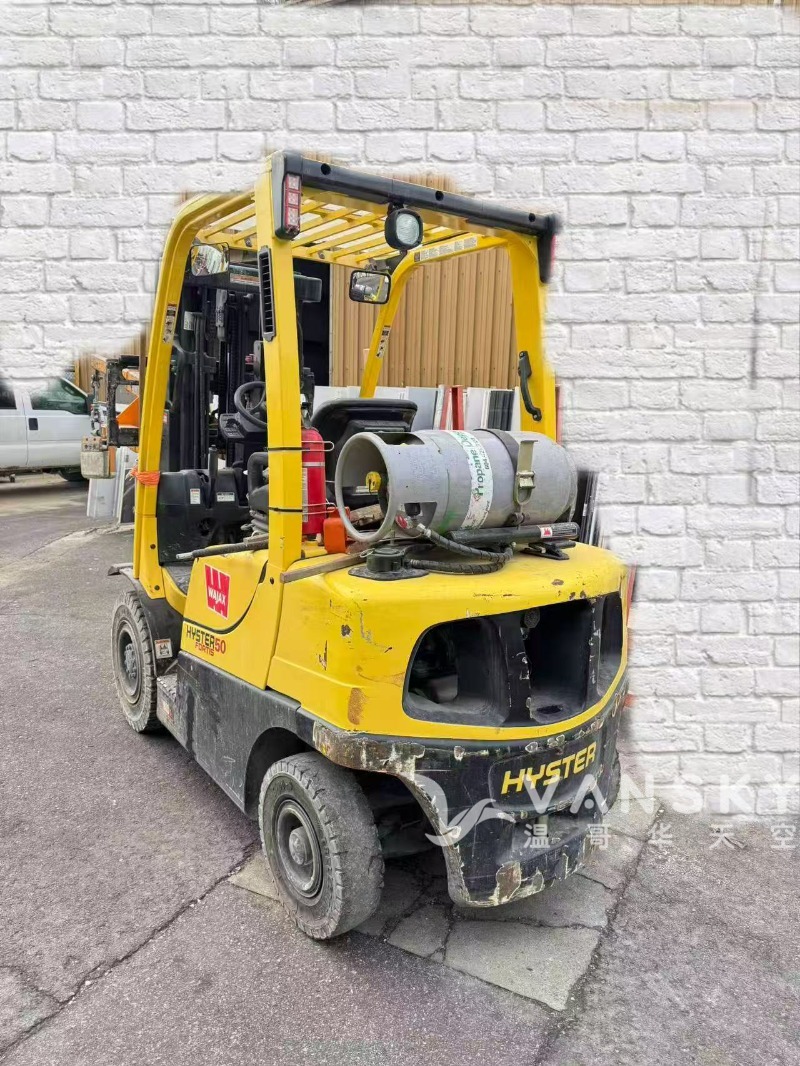 260109161720_forklift 2.jpg